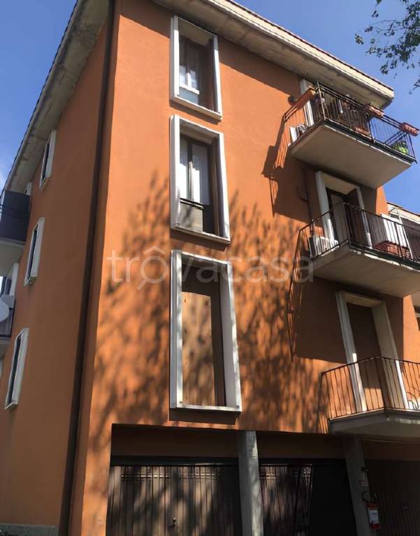 appartamento in vendita a Buguggiate