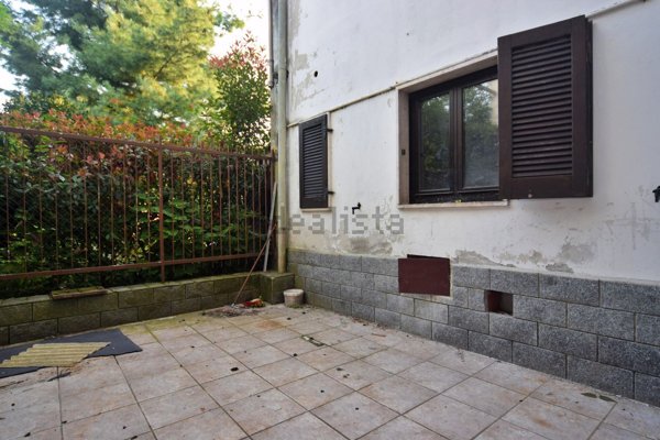 appartamento in vendita a Buguggiate