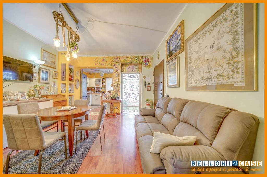 appartamento in vendita a Buguggiate