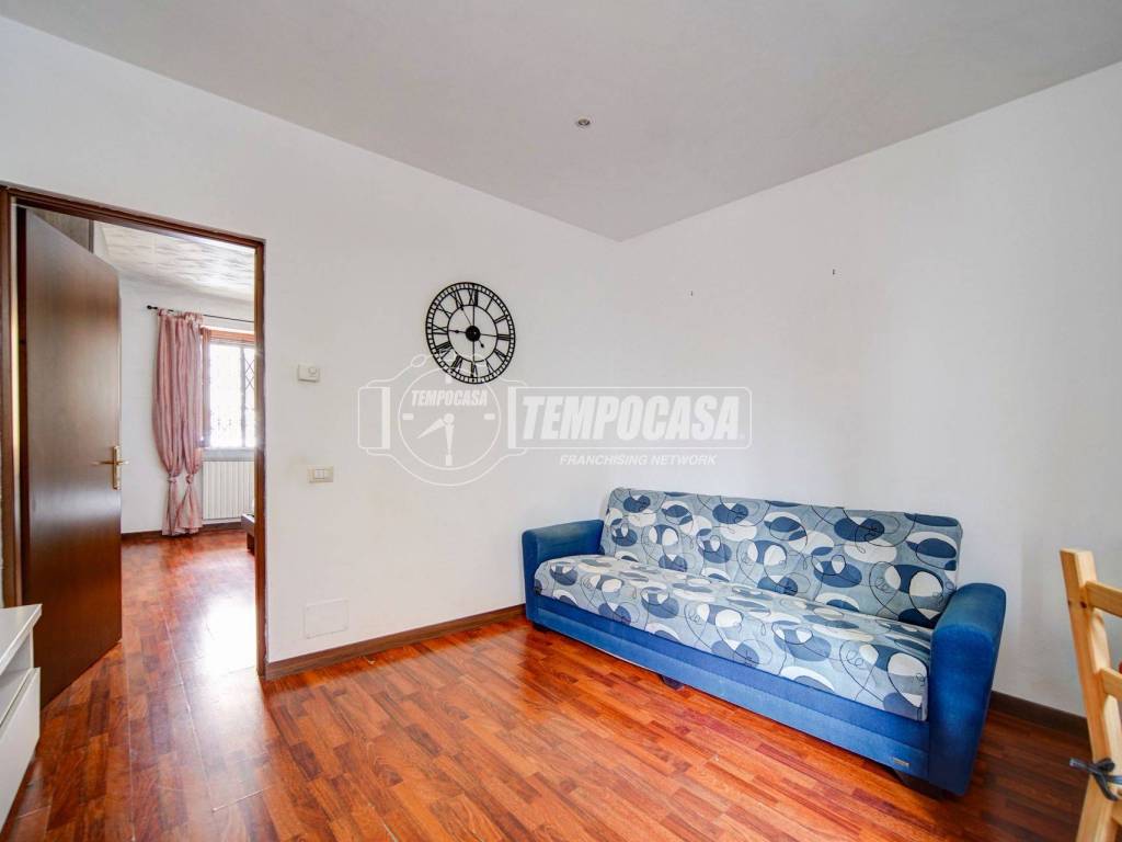 appartamento in vendita a Buguggiate