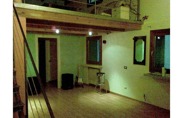 appartamento in vendita a Buguggiate