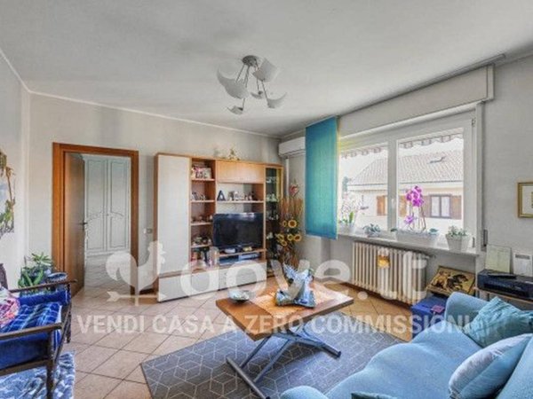 appartamento in vendita a Buguggiate