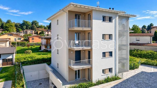appartamento in vendita a Buguggiate