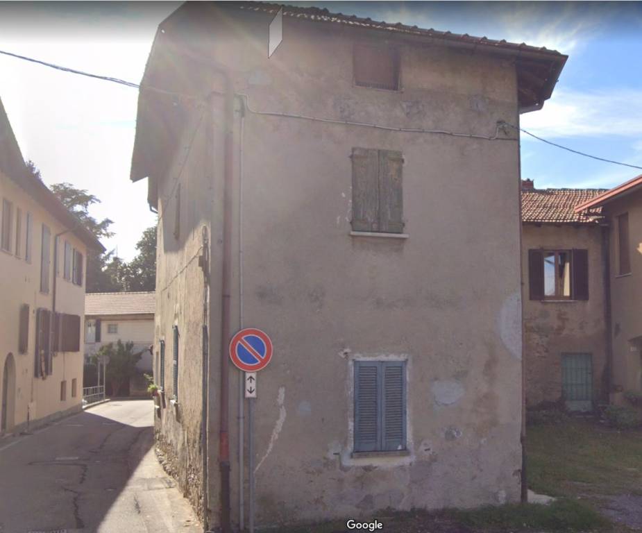 appartamento in vendita a Buguggiate