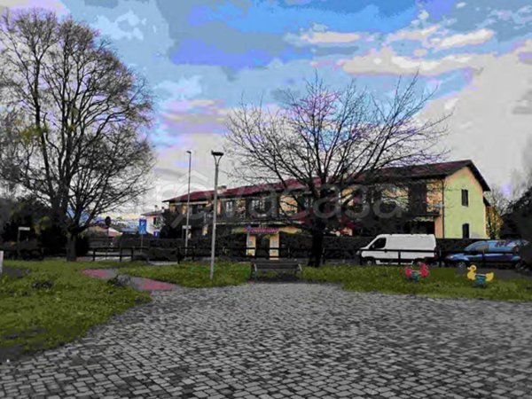 appartamento in vendita a Buguggiate