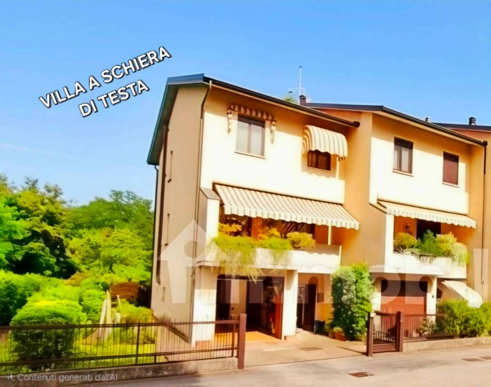 casa indipendente in vendita a Buguggiate
