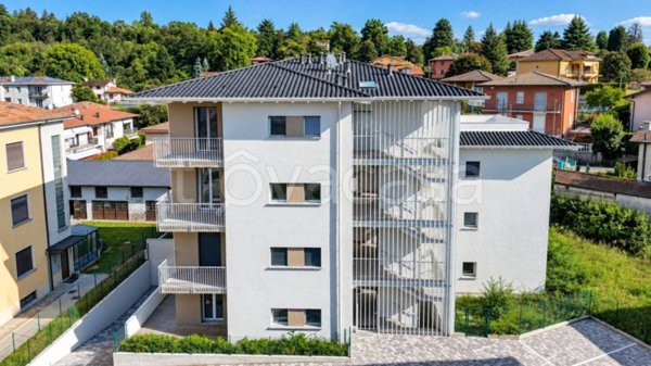 appartamento in vendita a Buguggiate