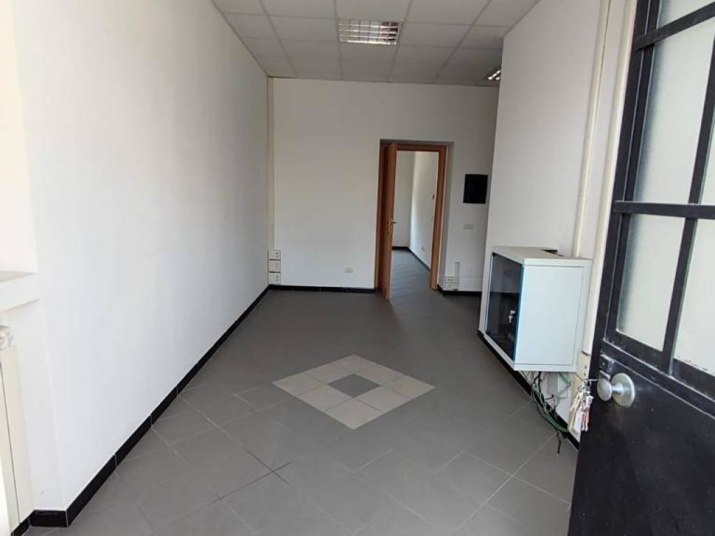 negozio in vendita a Busto Arsizio