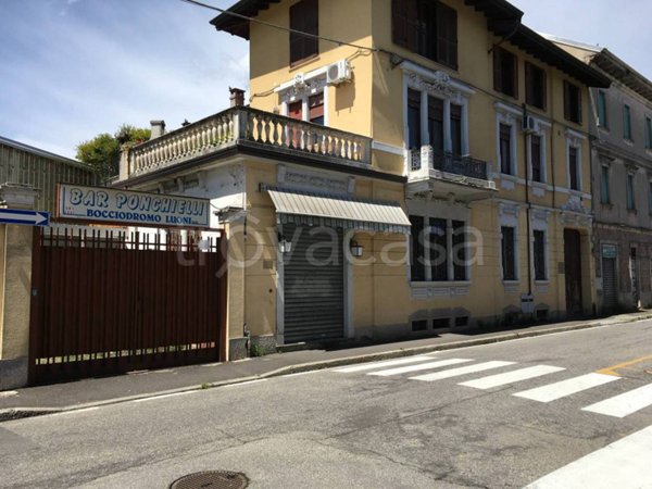 negozio in vendita a Busto Arsizio
