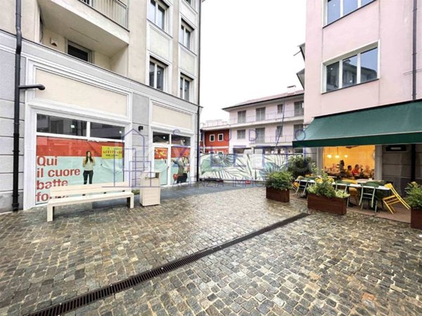 negozio in vendita a Busto Arsizio