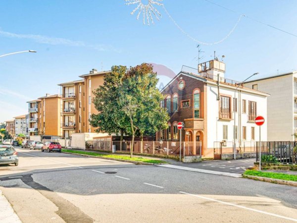 casa indipendente in vendita a Busto Arsizio