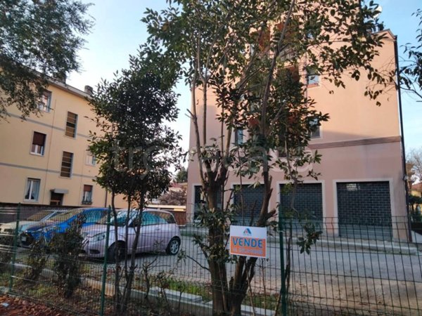 negozio in vendita a Busto Arsizio