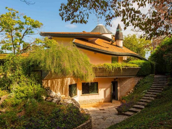 casa indipendente in vendita a Busto Arsizio