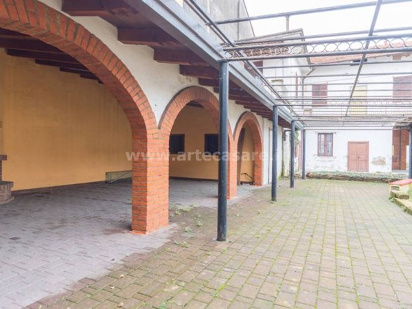 negozio in vendita a Busto Arsizio