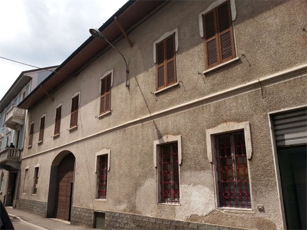 casa semindipendente in vendita a Busto Arsizio