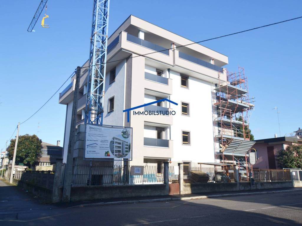 casa indipendente in vendita a Busto Arsizio