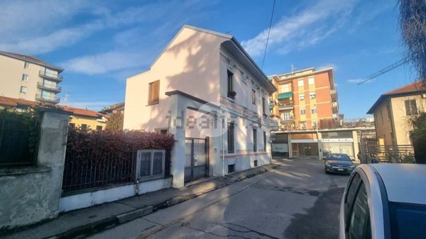appartamento in vendita a Busto Arsizio