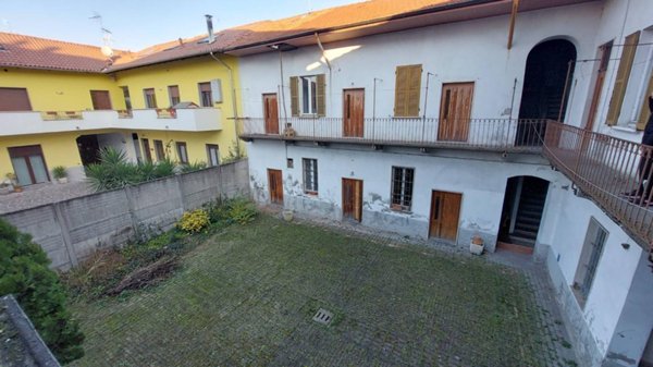 casa indipendente in vendita a Busto Arsizio