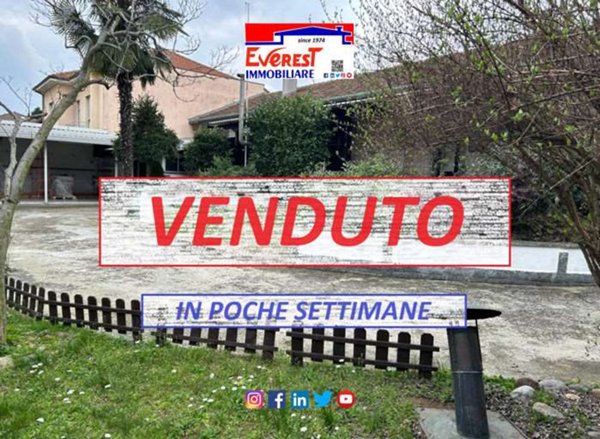 casa indipendente in vendita a Busto Arsizio
