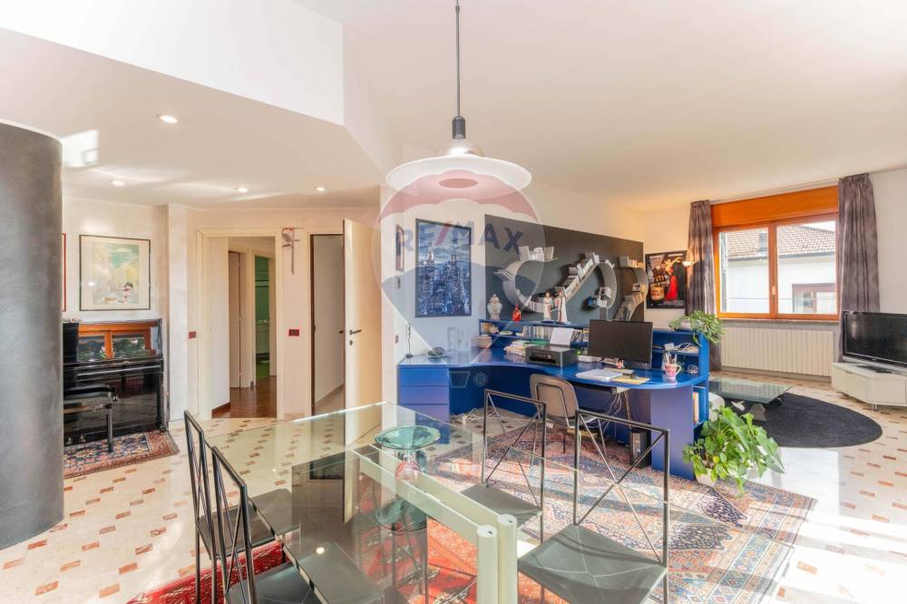 casa indipendente in vendita a Busto Arsizio