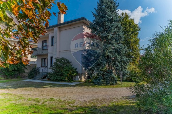 casa indipendente in vendita a Busto Arsizio