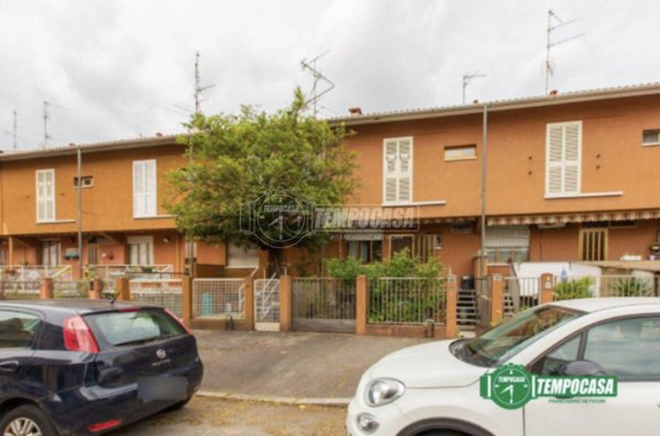 casa indipendente in vendita a Busto Arsizio