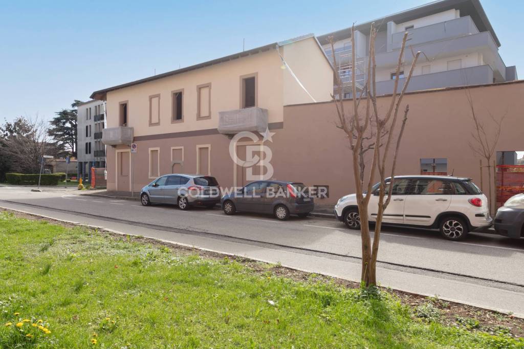 casa indipendente in vendita a Busto Arsizio