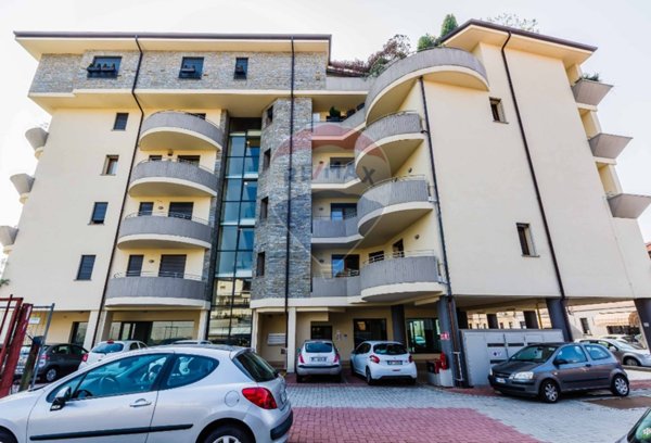 ufficio in vendita a Busto Arsizio