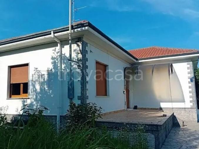 casa indipendente in vendita a Busto Arsizio