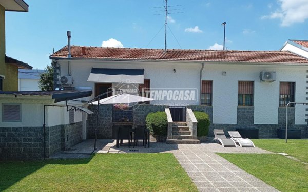 casa indipendente in vendita a Busto Arsizio