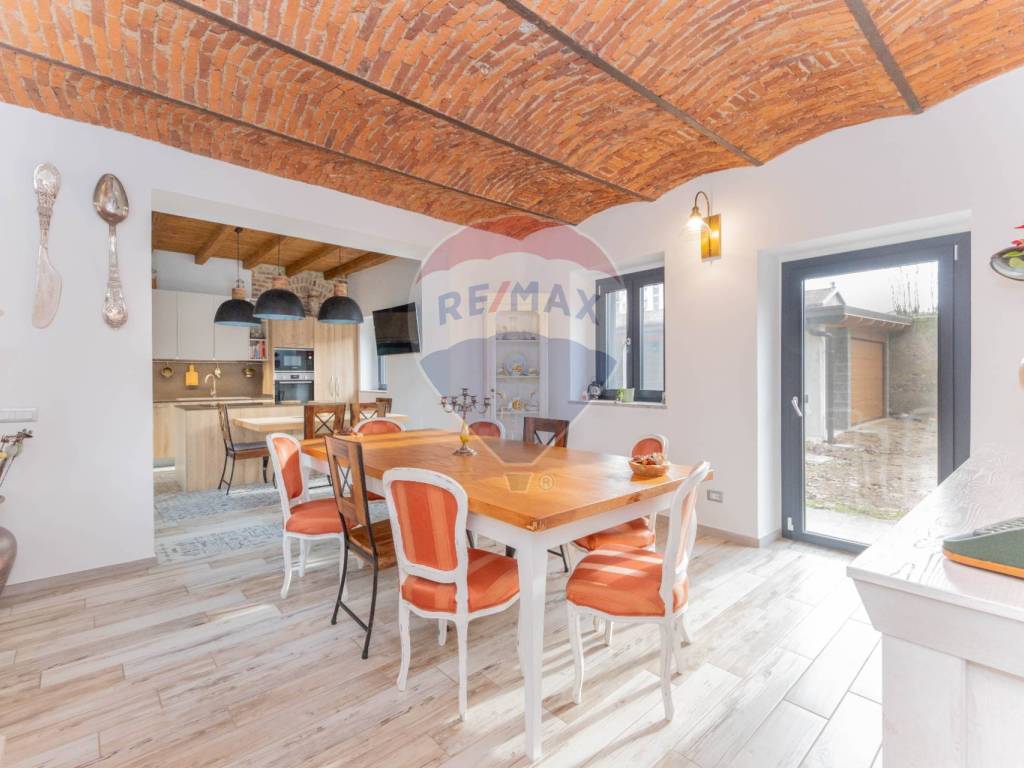 casa indipendente in vendita a Busto Arsizio