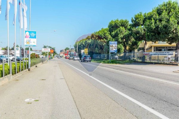 negozio in vendita a Busto Arsizio