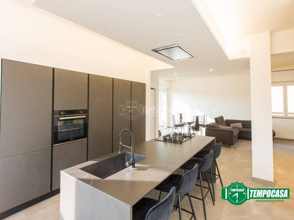 casa indipendente in vendita a Busto Arsizio