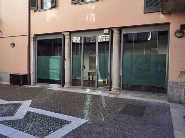 negozio in vendita a Busto Arsizio