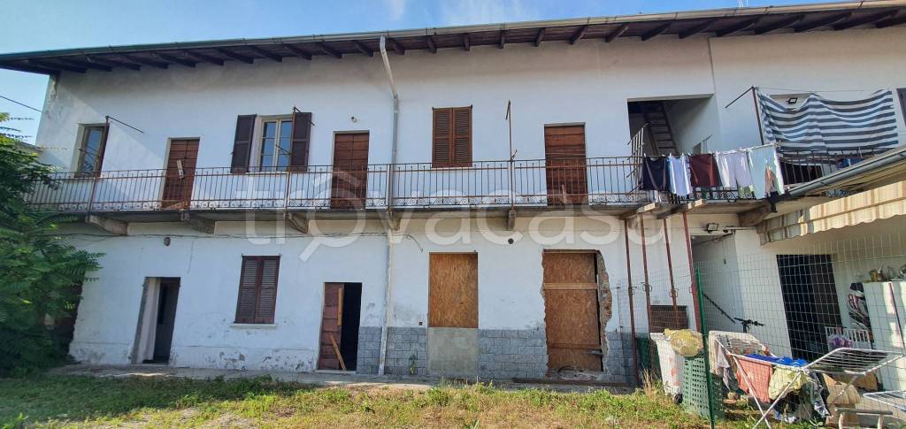 casa indipendente in vendita a Busto Arsizio