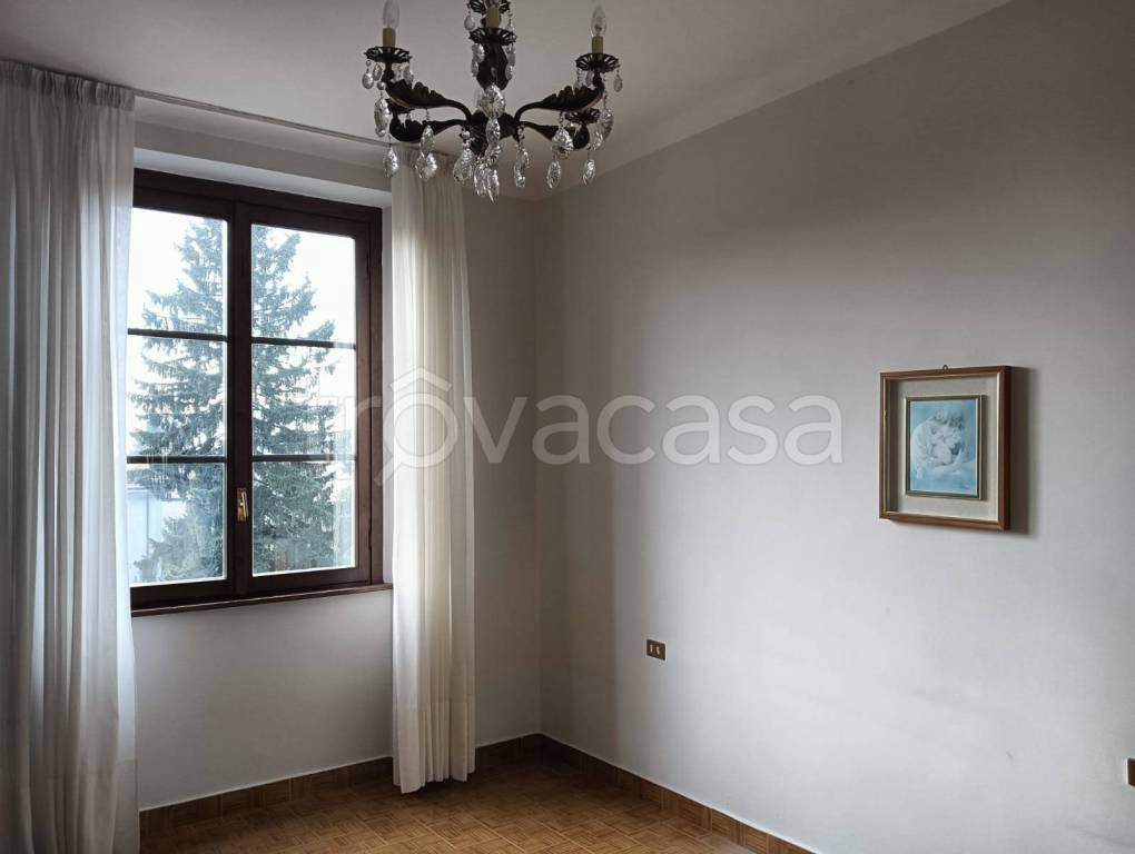 appartamento in vendita a Busto Arsizio in zona Borsano