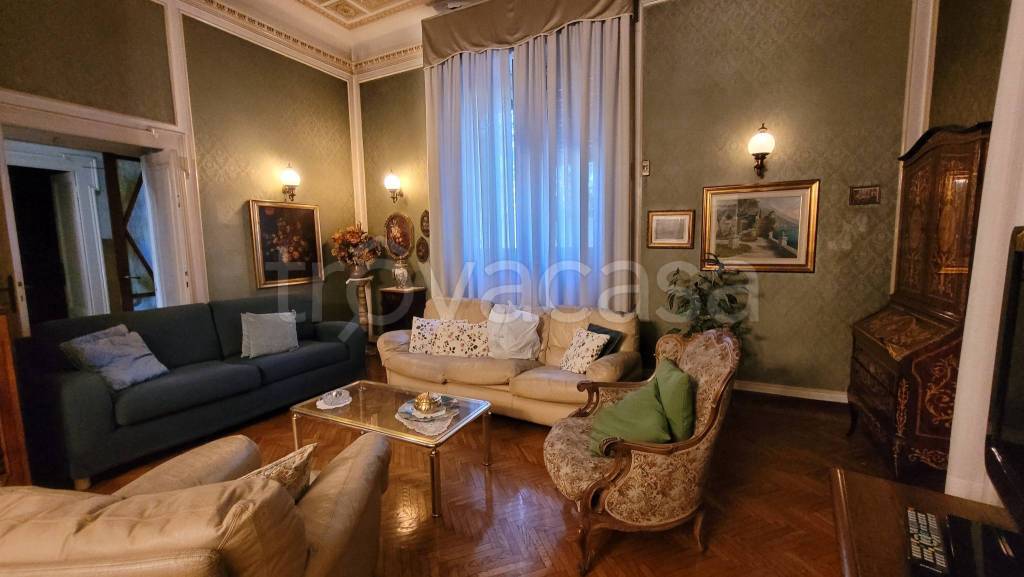 villa in vendita a Busto Arsizio