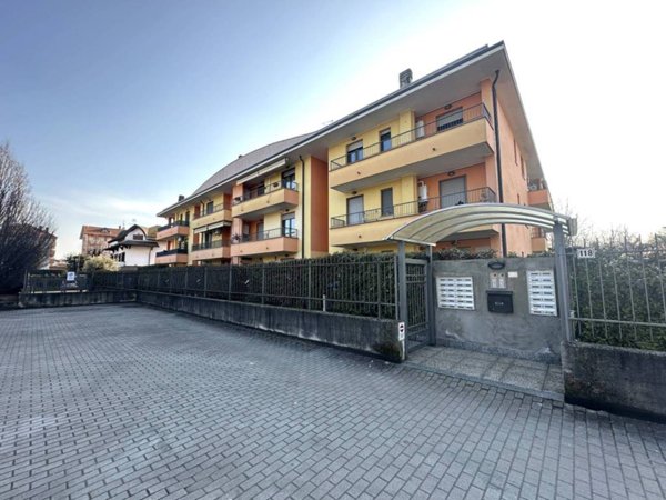 appartamento in vendita a Busto Arsizio in zona Borsano