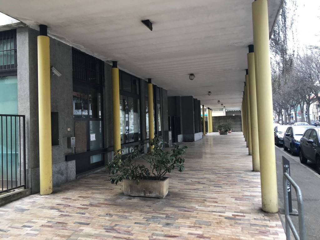 negozio in vendita a Busto Arsizio