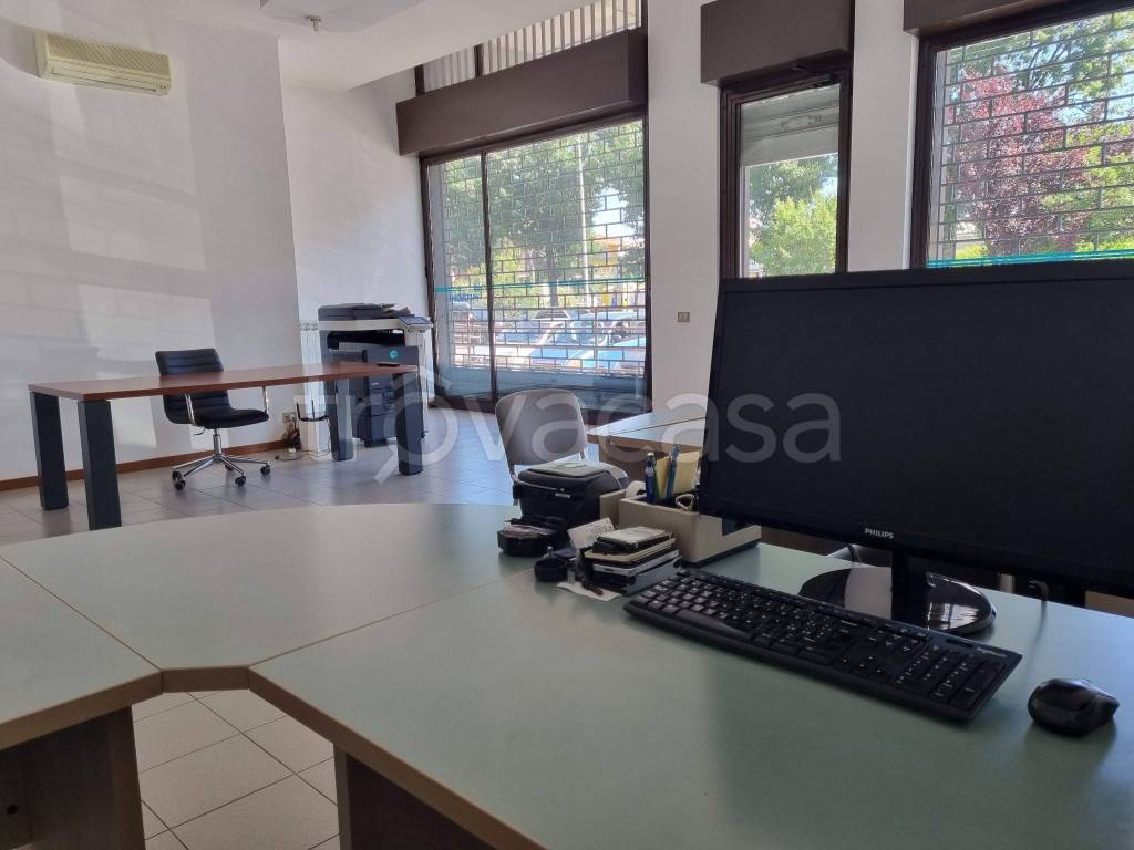 negozio in vendita a Busto Arsizio