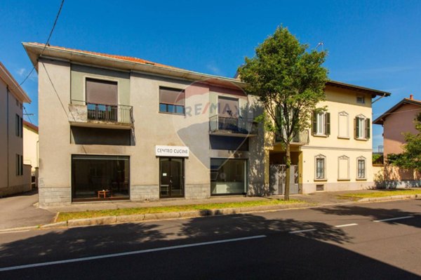 casa indipendente in vendita a Busto Arsizio