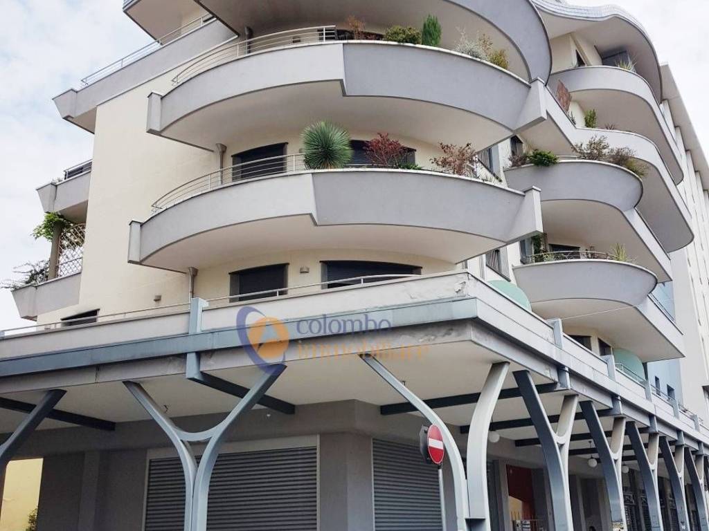 negozio in vendita a Busto Arsizio