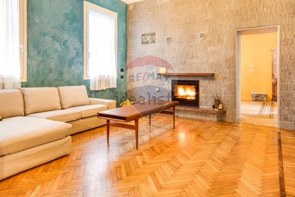 casa indipendente in vendita a Busto Arsizio