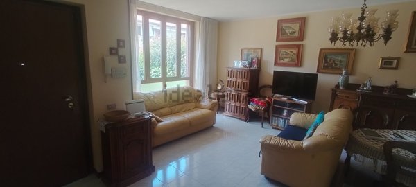 casa indipendente in vendita a Busto Arsizio in zona Borsano