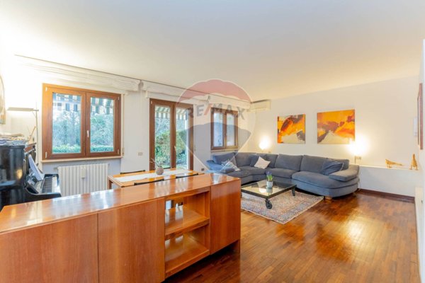 casa indipendente in vendita a Busto Arsizio