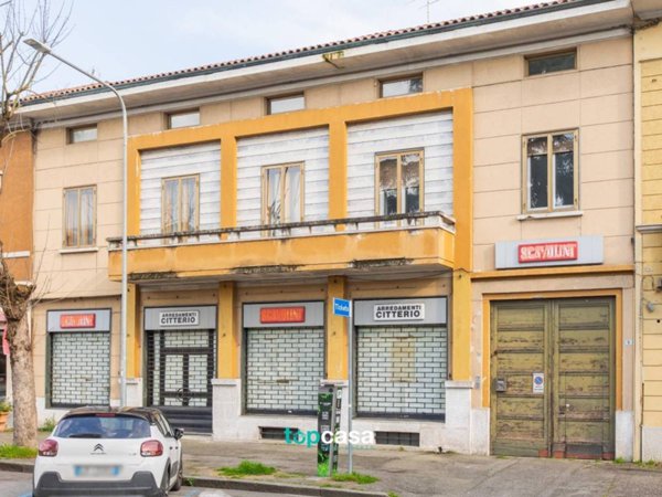 casa indipendente in vendita a Busto Arsizio