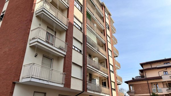 casa indipendente in vendita a Busto Arsizio