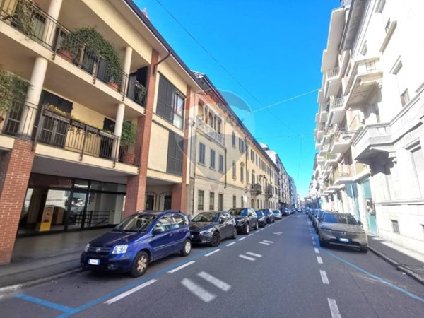 negozio in vendita a Busto Arsizio
