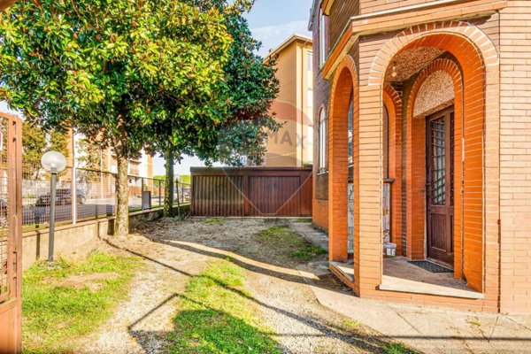 casa indipendente in vendita a Busto Arsizio