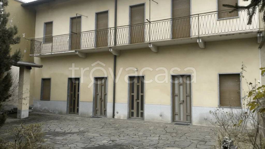 casa indipendente in vendita a Busto Arsizio
